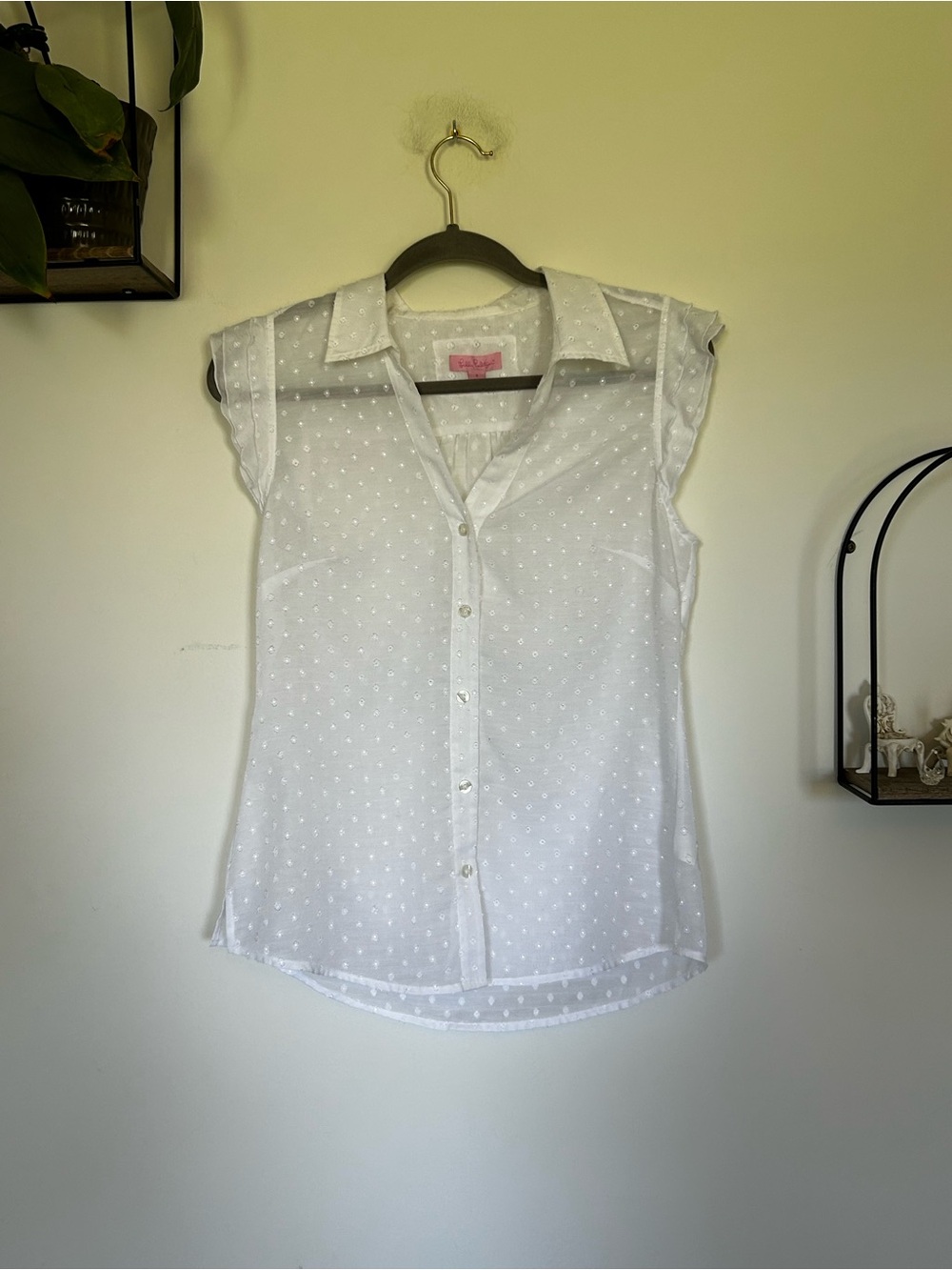 Lilly Pulitzer Semi Sheer Swiss Dot White Button Up Ruffle Sleeveless Blouse 4